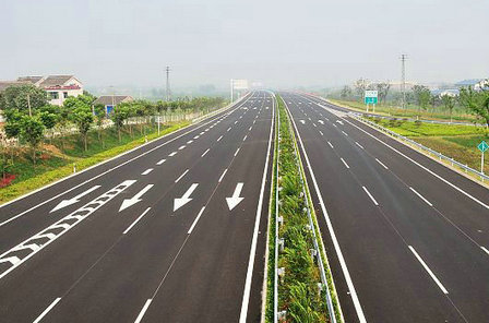 3江蘇汾水至灌云段高速公路(畫冊(cè)).jpg 3江蘇汾水至灌云段高速公路(畫冊(cè)).jpg