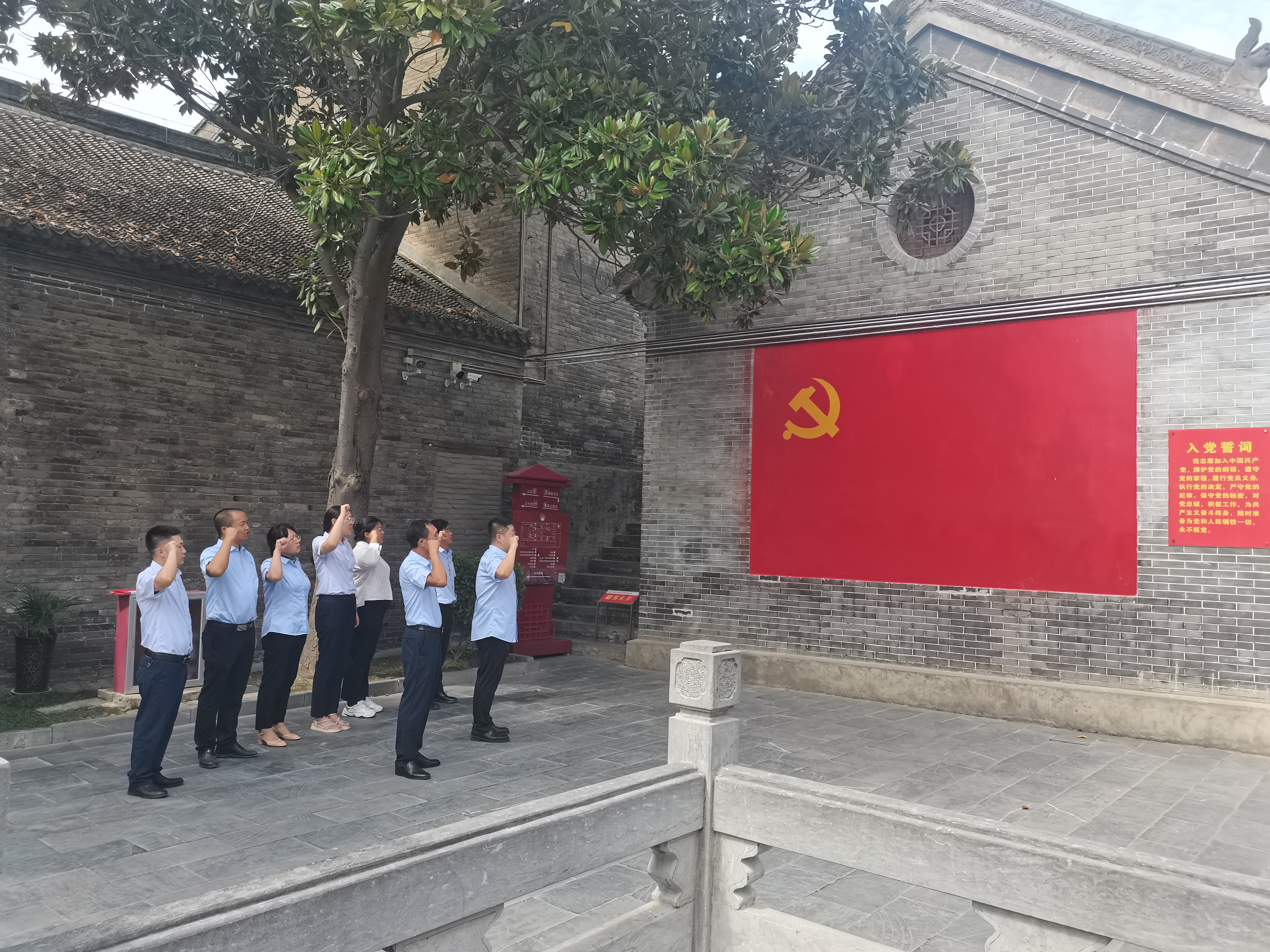 cc1256e309f8248a5d35427e87d8f4f.jpg cc1256e309f8248a5d35427e87d8f4f.jpg