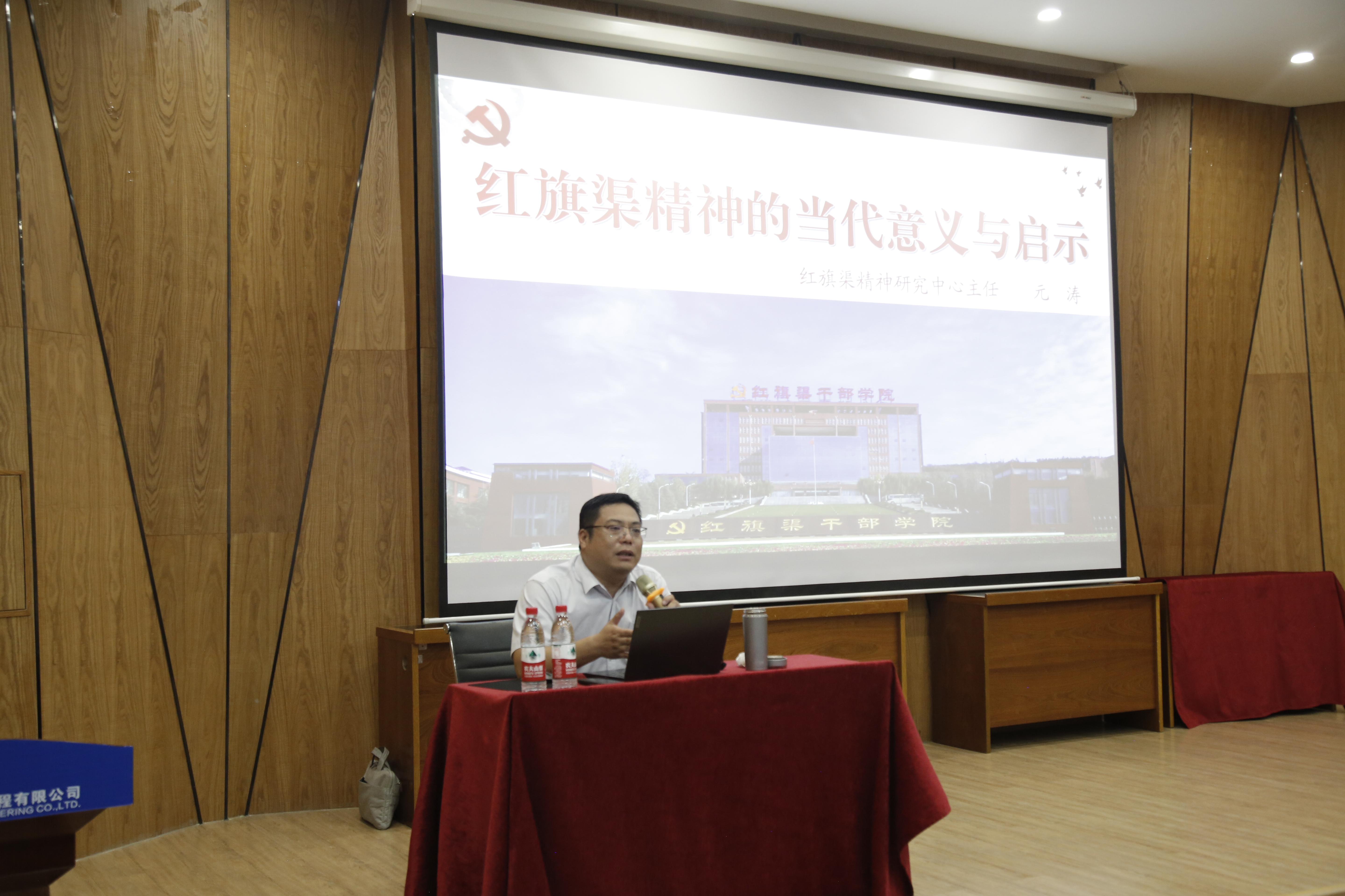 _S2G2125.JPG _S2G2125.JPG