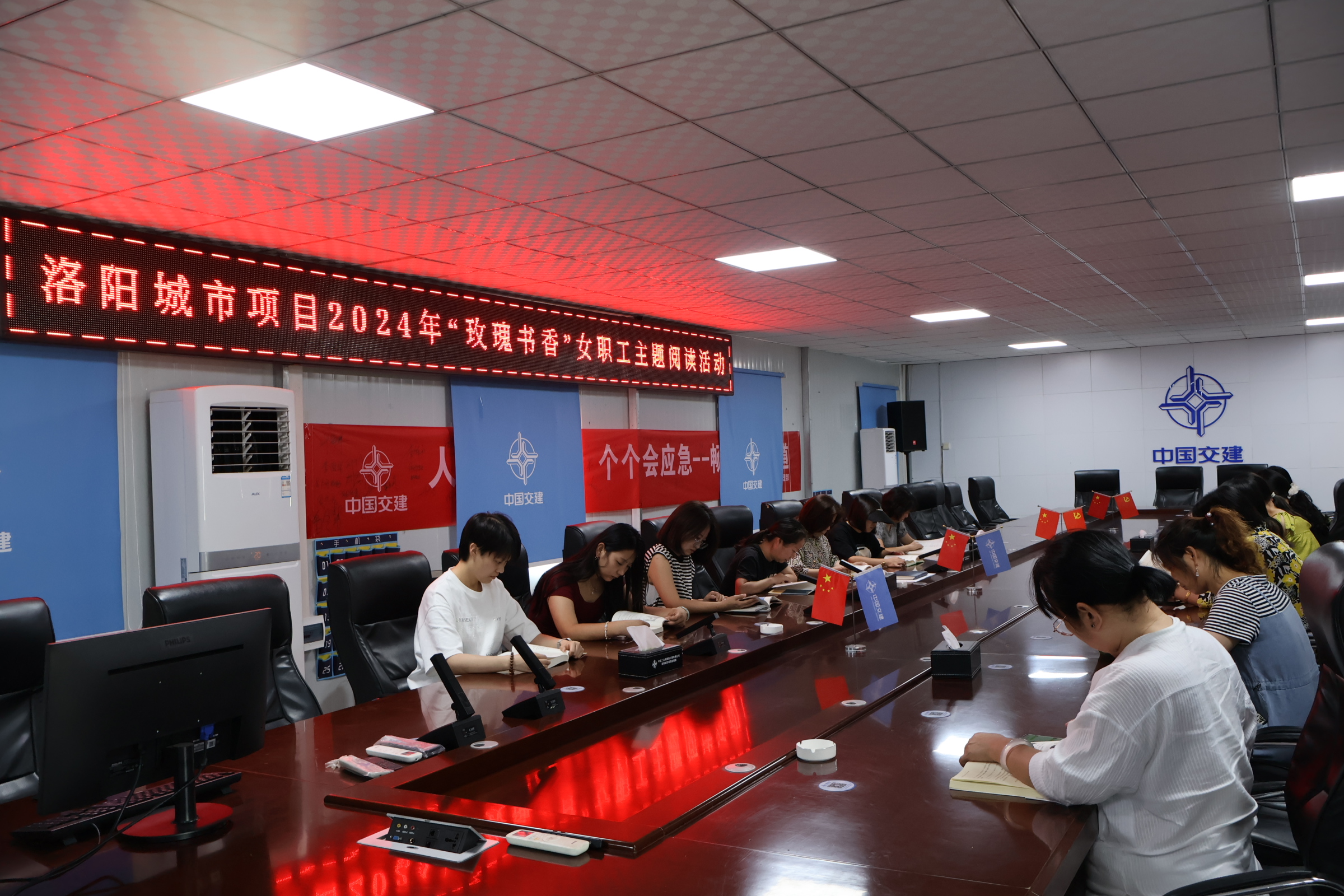 IMG_3690.JPG IMG_3690.JPG